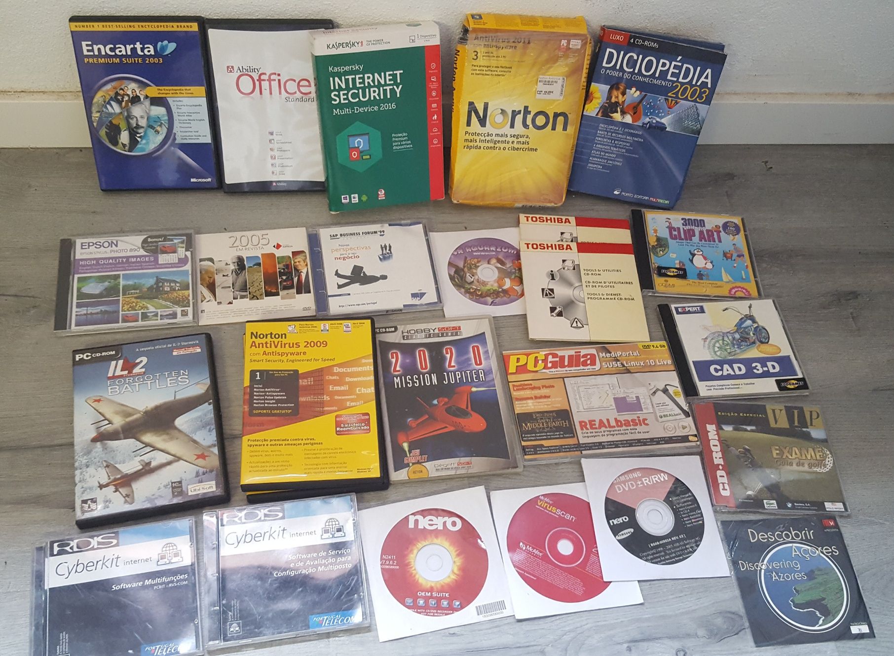 CDS & DVDS - Informática, Turismo, Jogos , Demos