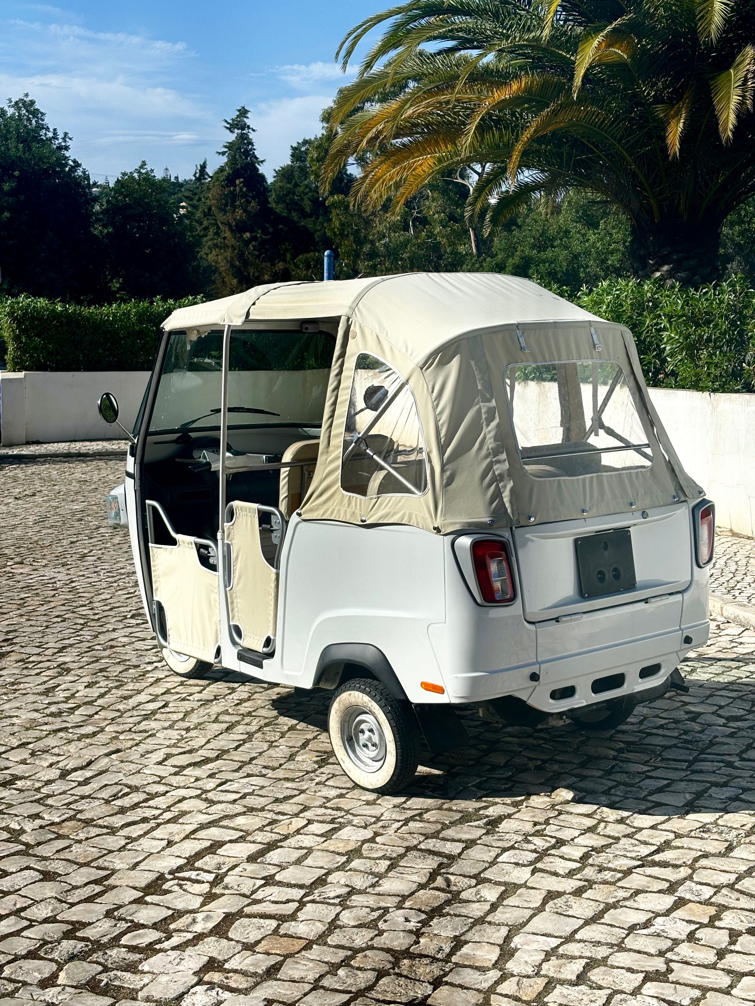 Tuk Tuk Piaggio Ape 200 – 2022 – Apenas 400 km – Como Novo!