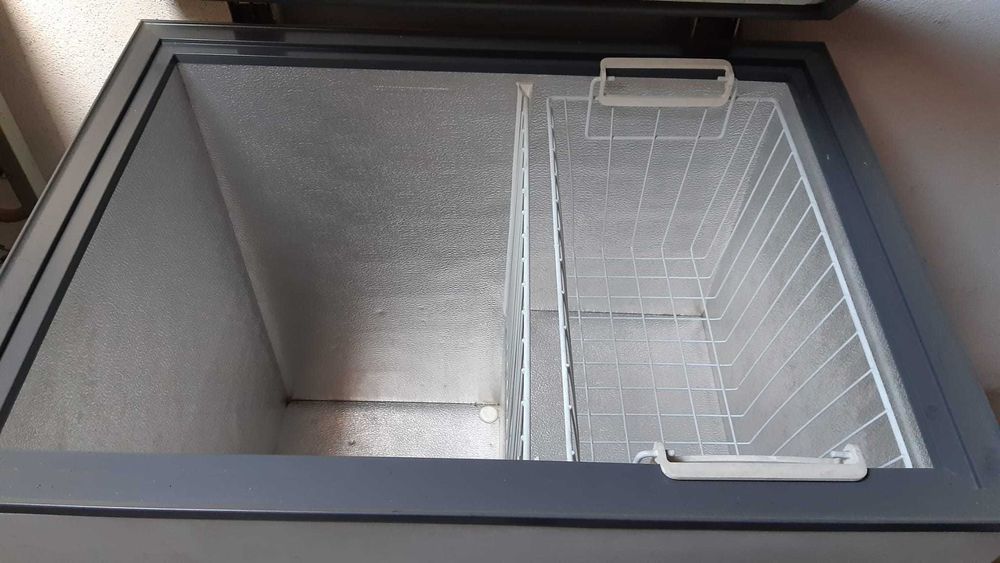 Arca horizontal Ariston