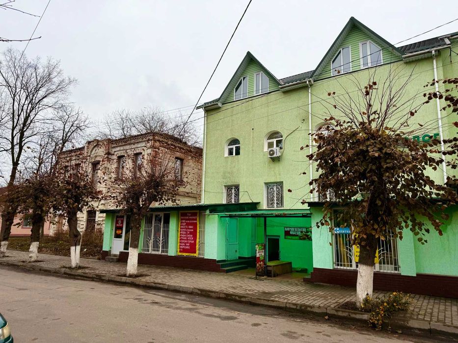 Продається земля комерційного призначення