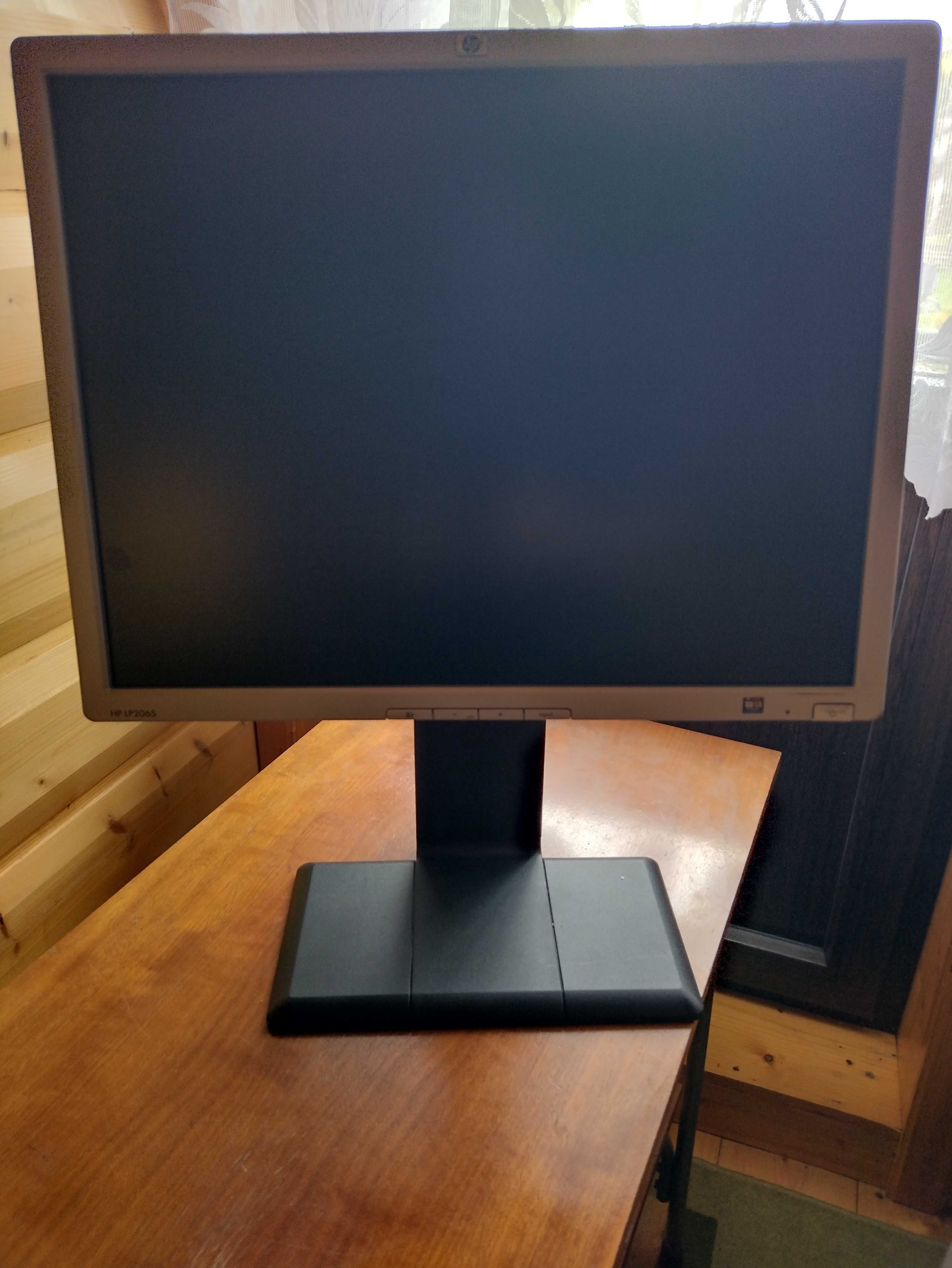 Monitor LCD firmy HP