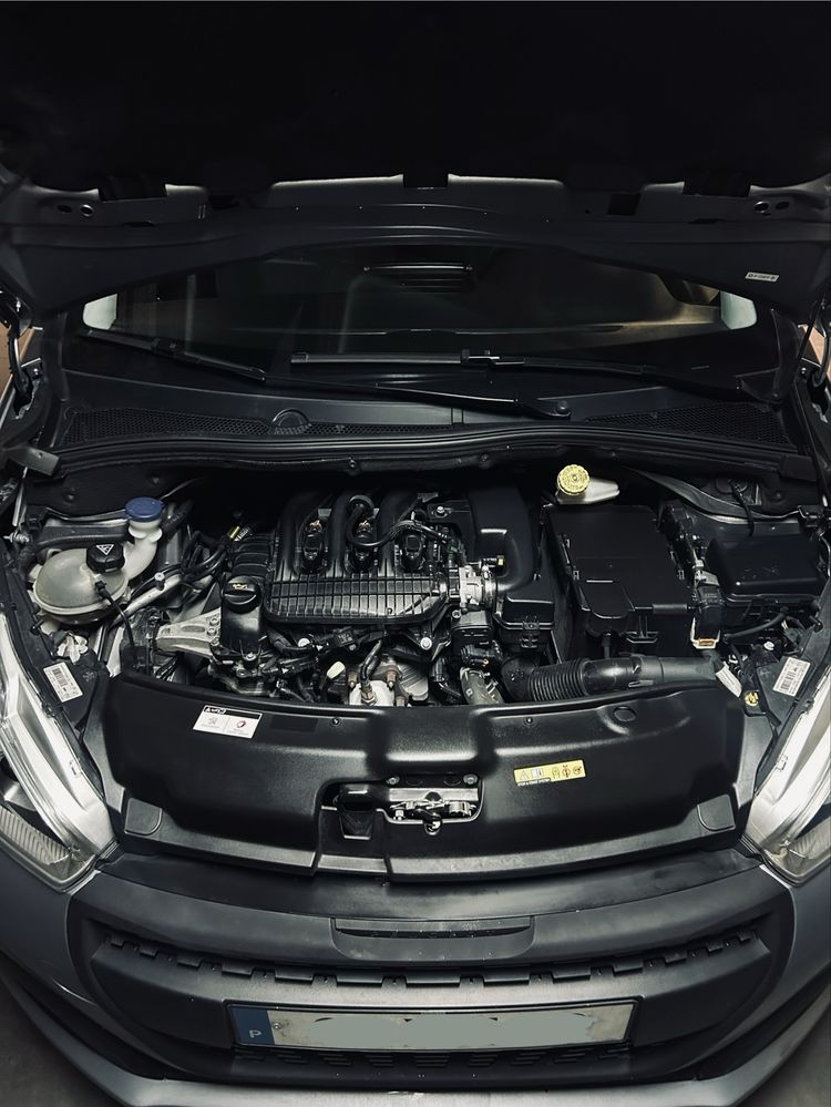 Peugeot  208 Semi Novo