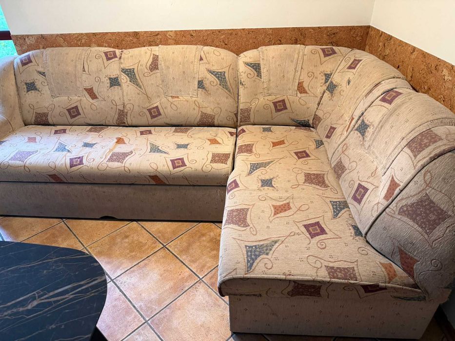 Oddam kanapę narożną