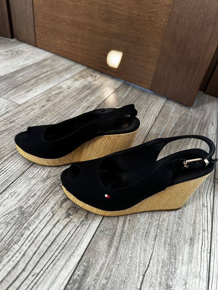 Sandały na koturnie tommy hilfiger