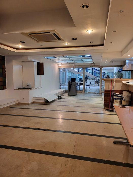 Arrendamento de espaço comercial para restaurante com 280 M2 Av.Roma