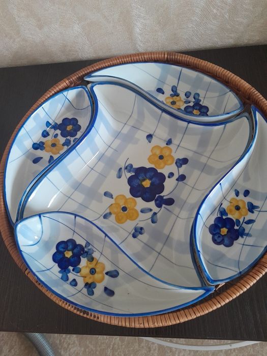 Блюдо для сервировки стола