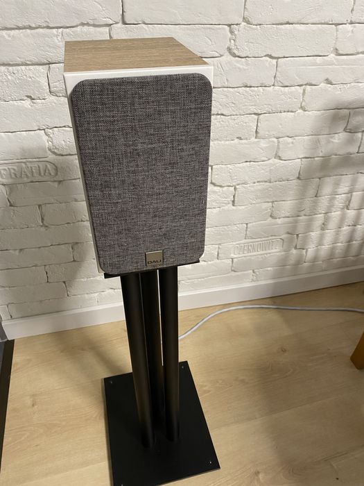 Dali oberon 5 light oak