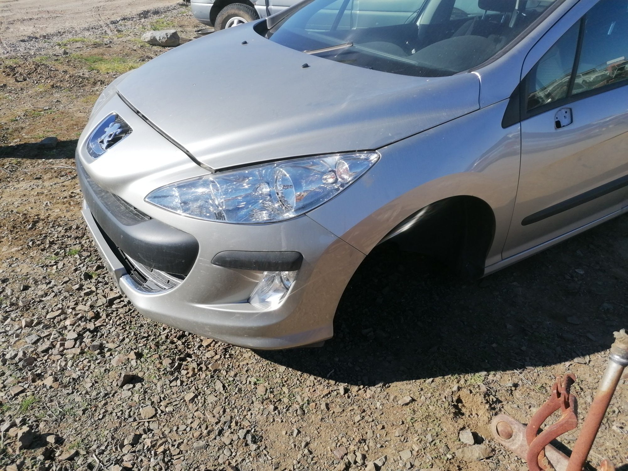 Material Frente peugeot 308 de 2009