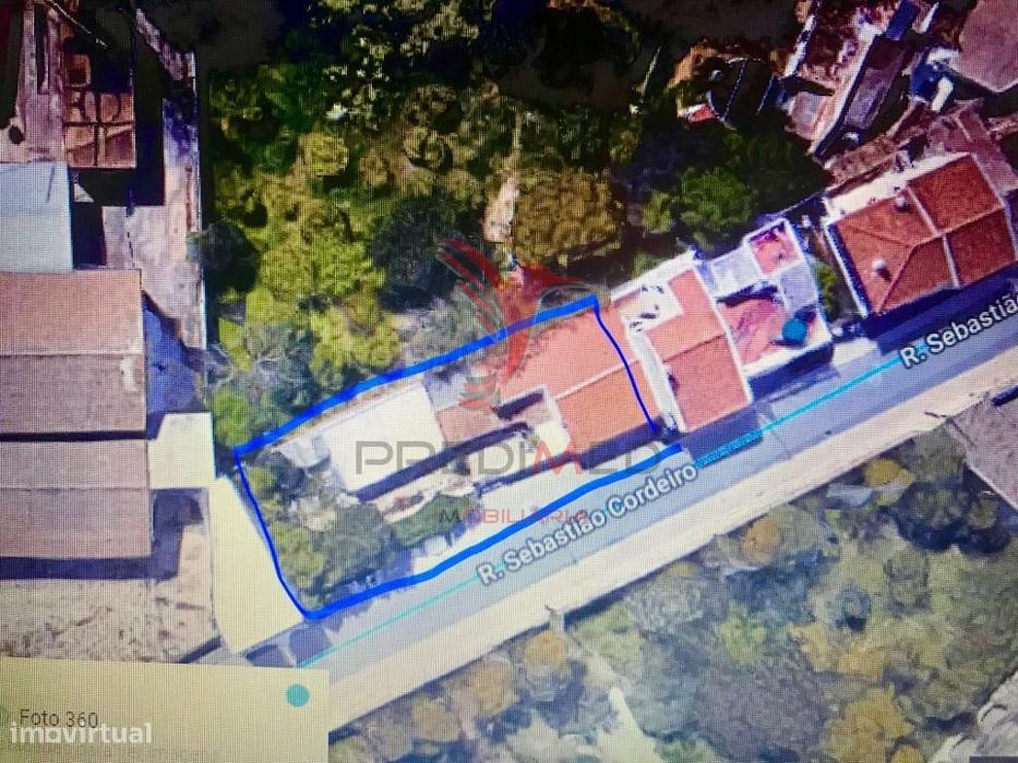 Terreno Urbano c/ ruina, viabilidade construção 440m2, Loulé