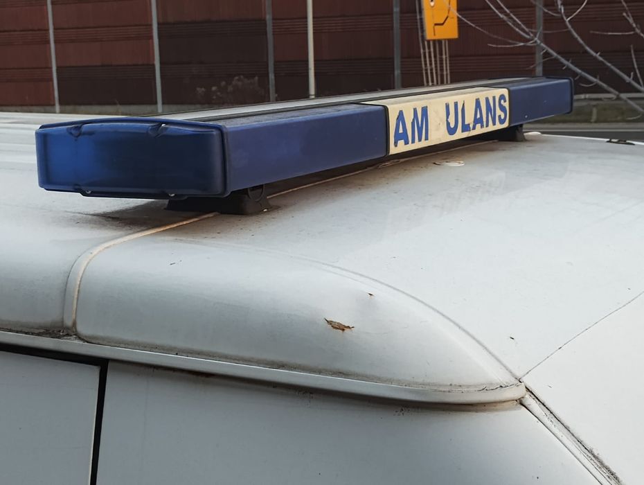 Sygnały świetlne, ostrzegawcze od karetki