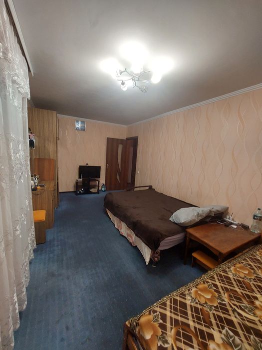 Продаж 3-х кімнатної квартири на Митниці