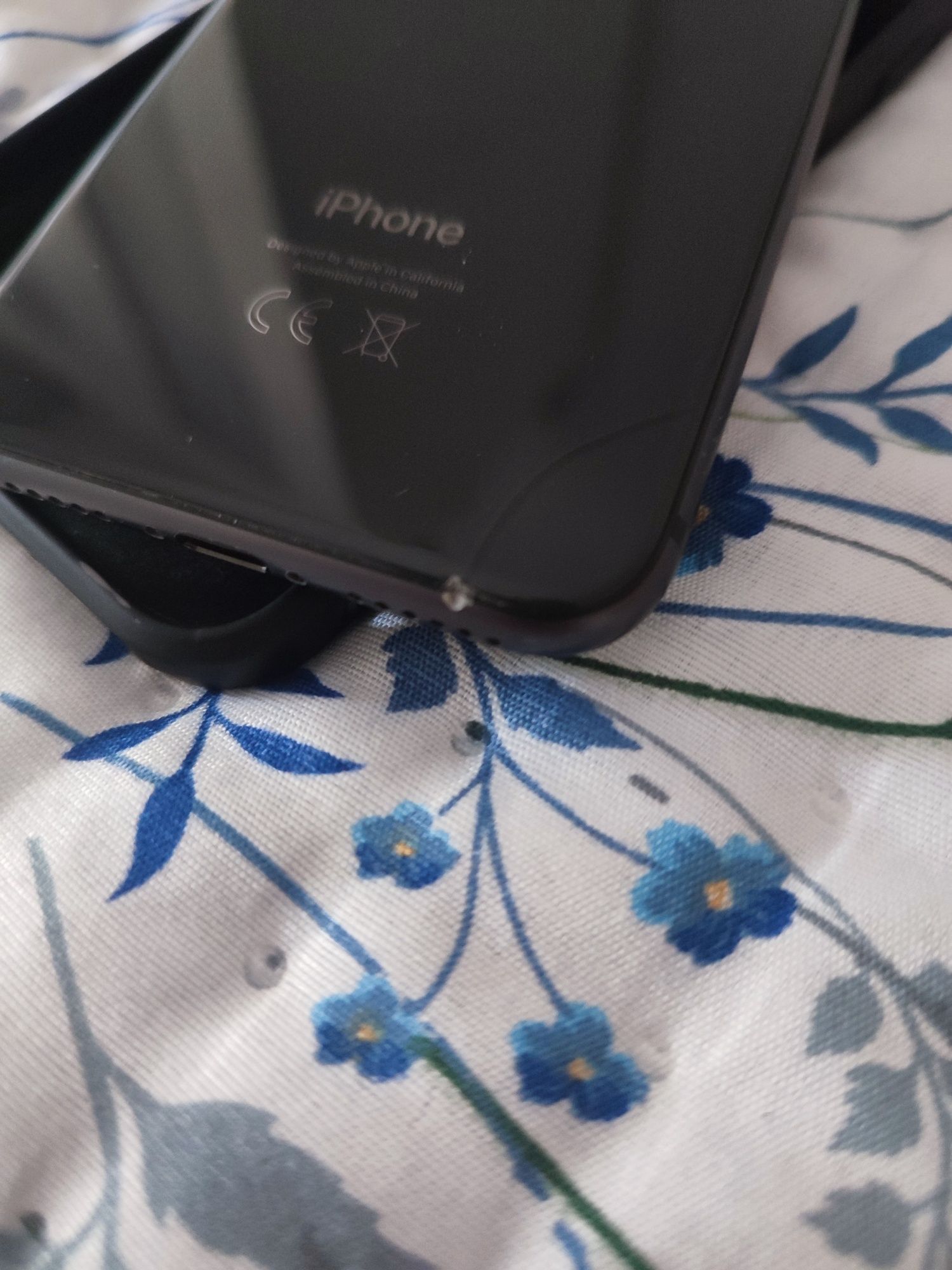 iPhone 8 + air pods