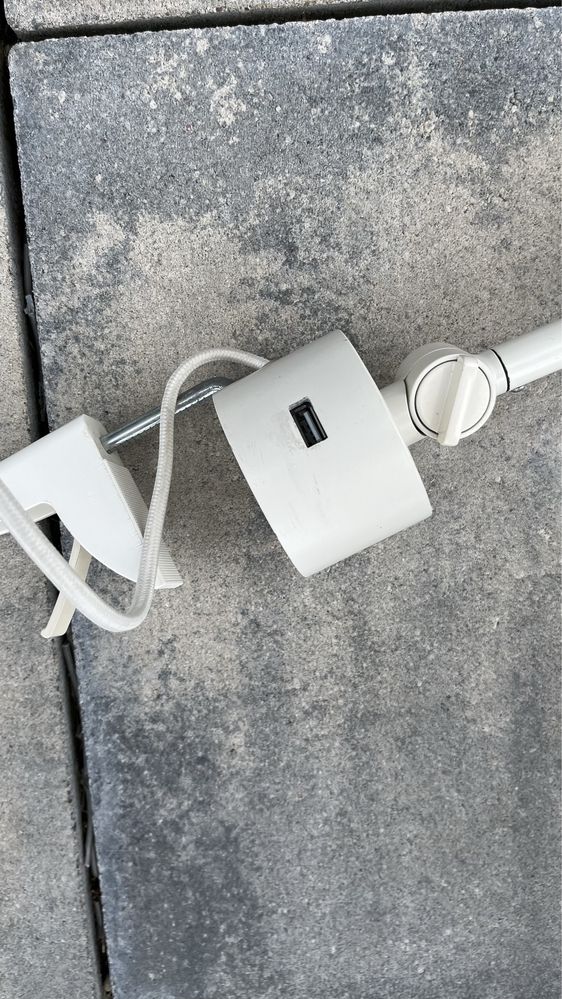 Lampa na biurko biała ikea