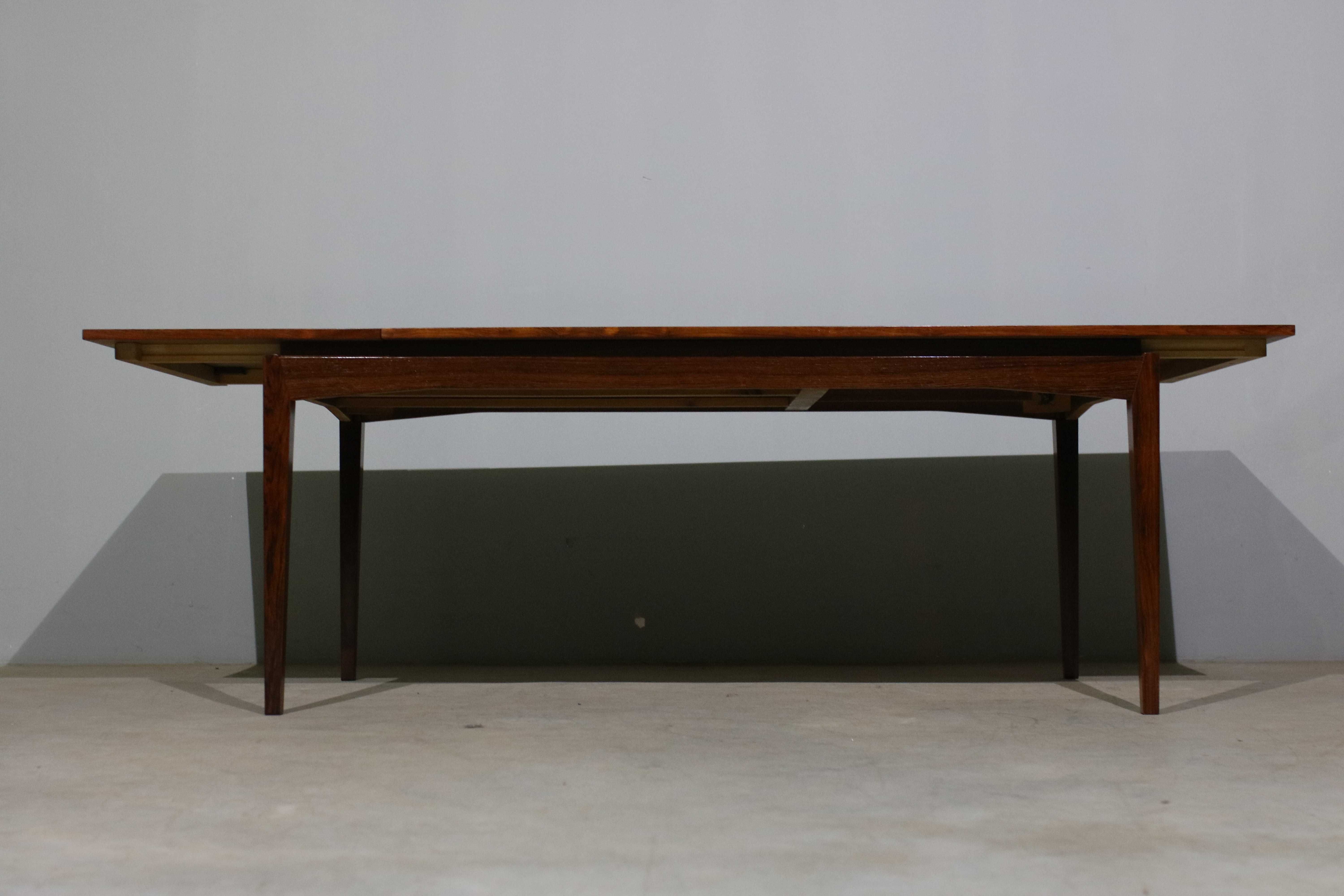 Mesa extensível H. W. Klein em pau santo | Danish Design