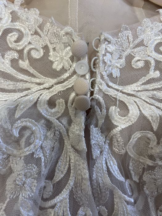 Sprzedam suknię ślubną i welon