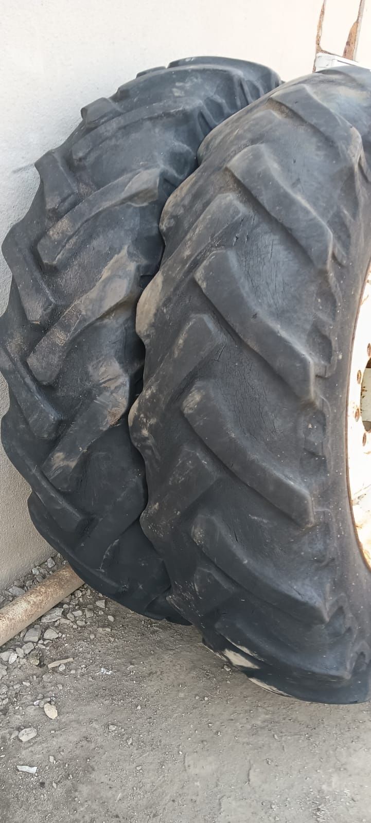 Felgi koła r 38 przestawne pełne r 38 zetor Ursus MF Renault fendt