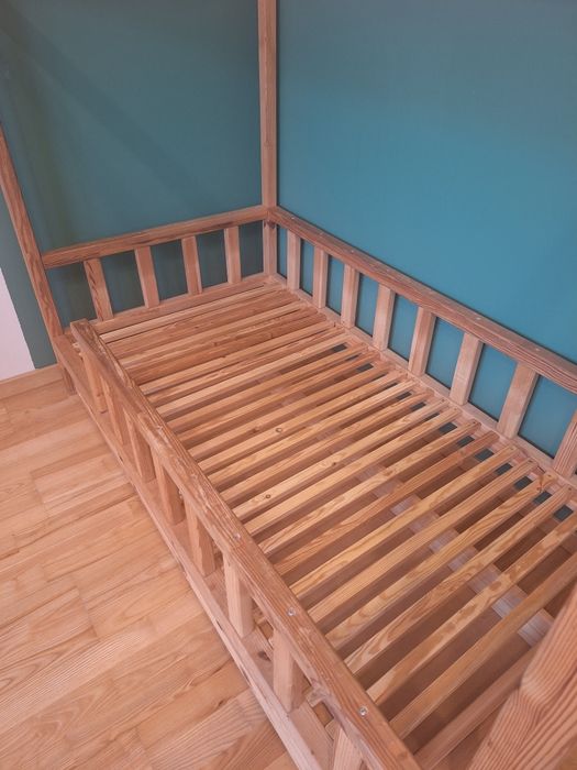 Łóżko domek drewniane 80x160