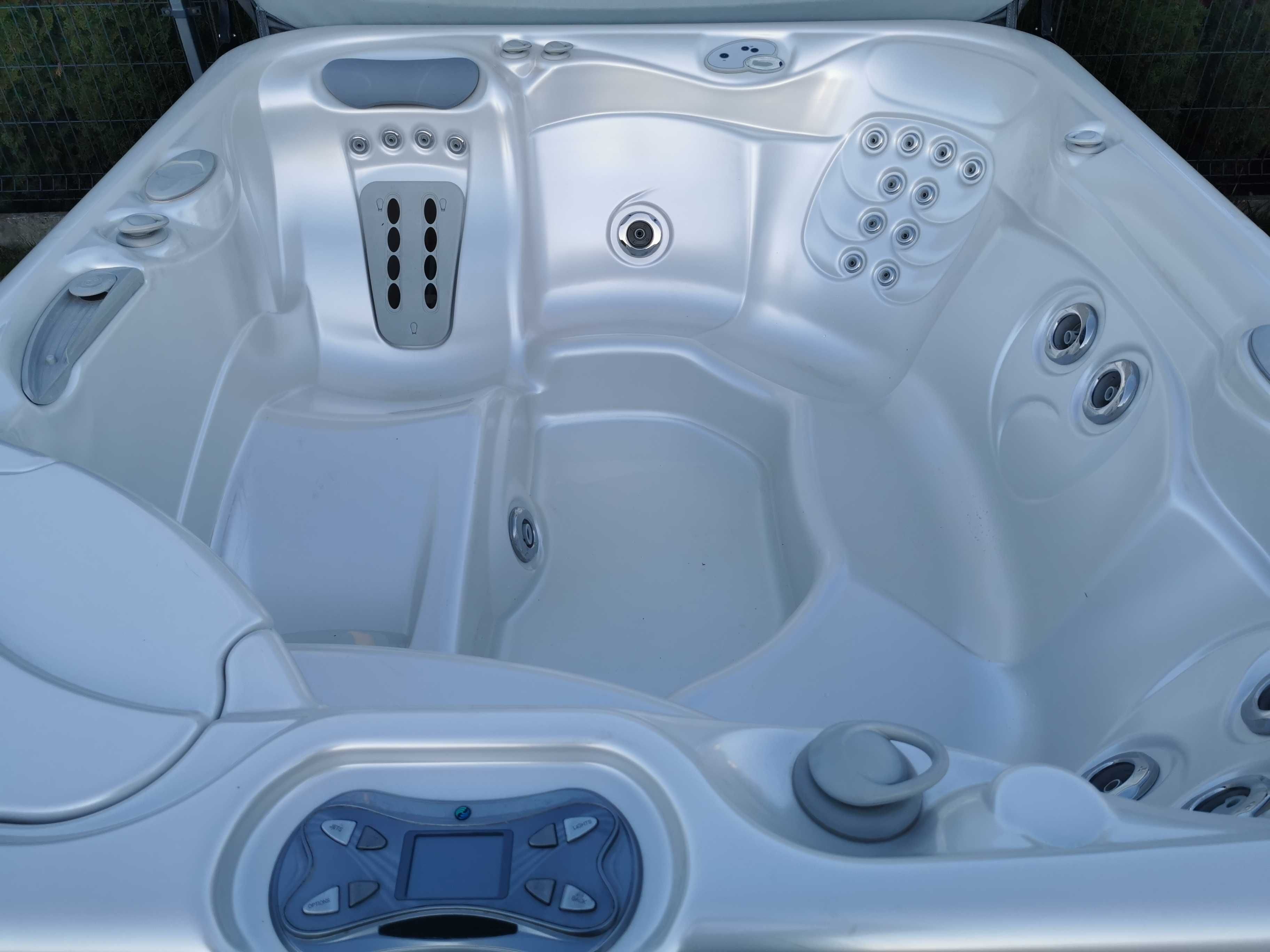 Jacuzzi Balia elektryczne Hotspring Sundance z USA po Serwisie