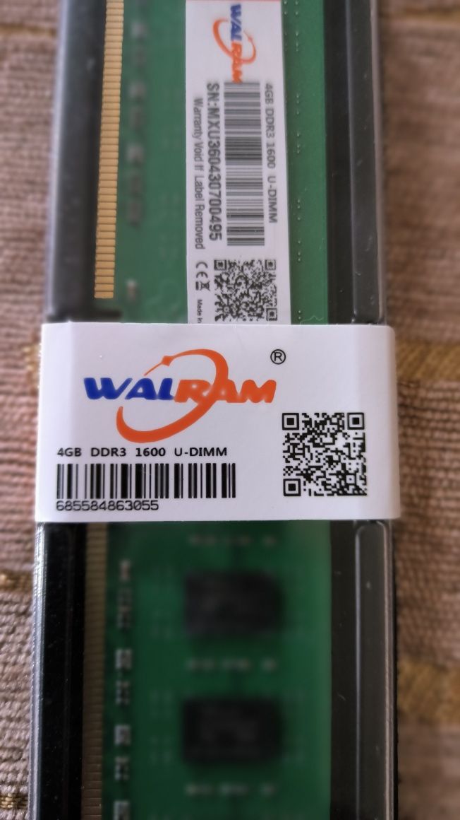 Продам недорого оперативну пам'ять DDR3 1600 4 гб