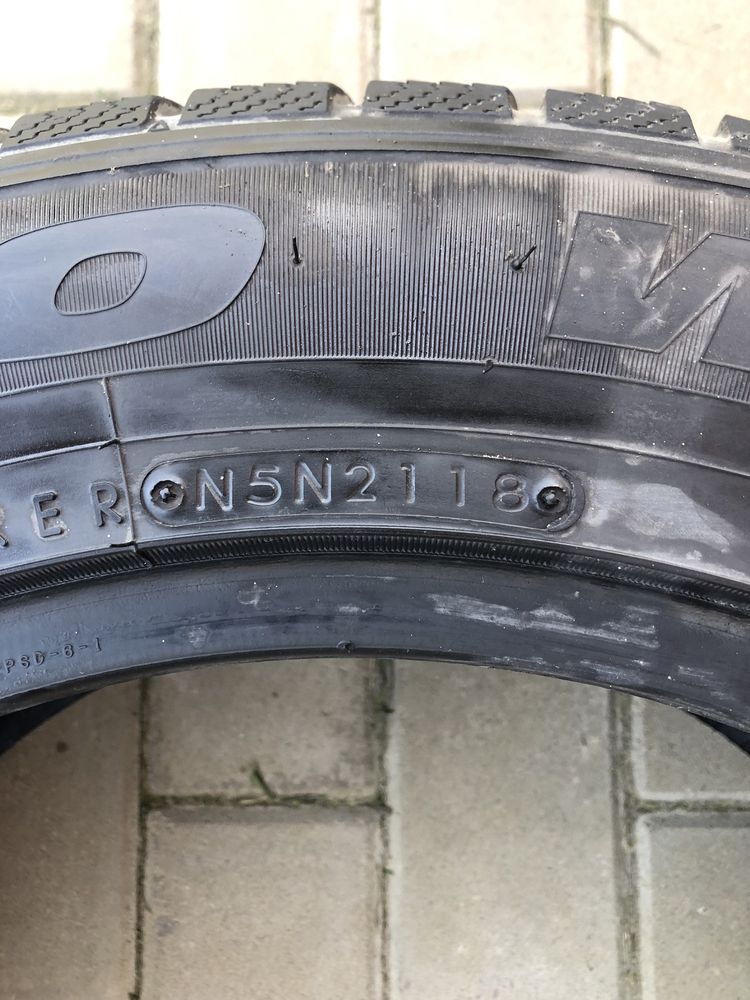 Продам зимову резину 215/60R17 96v