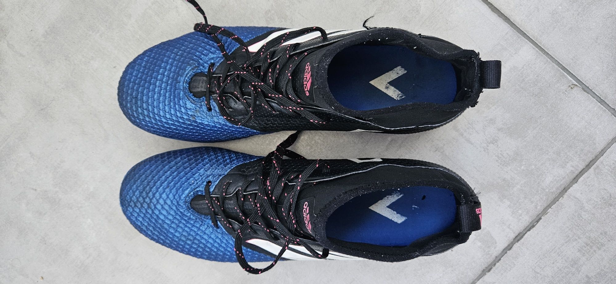 Сороконіжки Adidas