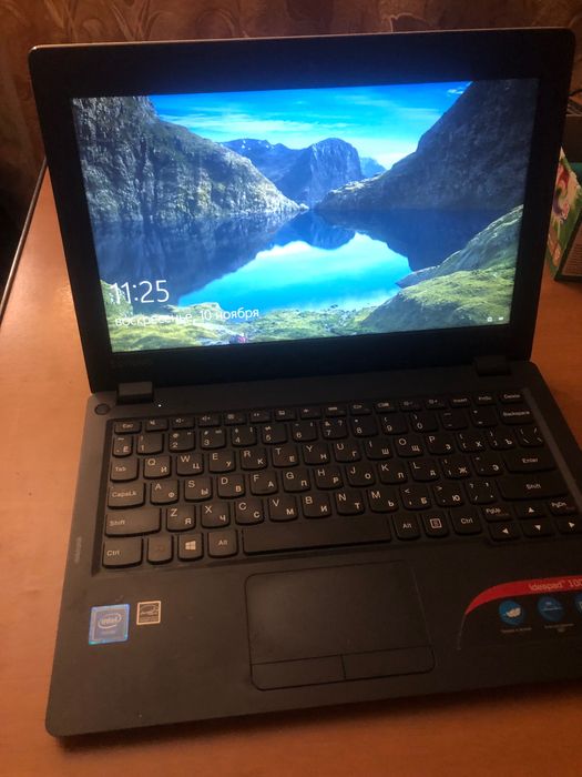 Ноутбук Lenovo 100s 11 Buy, 4ядра. 5 годин батарейка