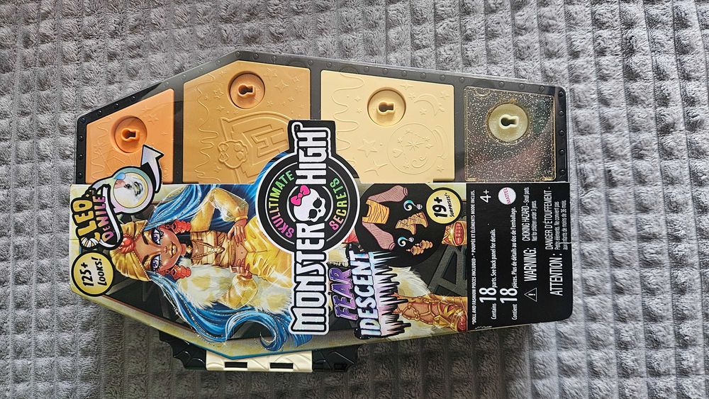 Monster High Cleo De Nile Skulltimate Secrets FearIdescent