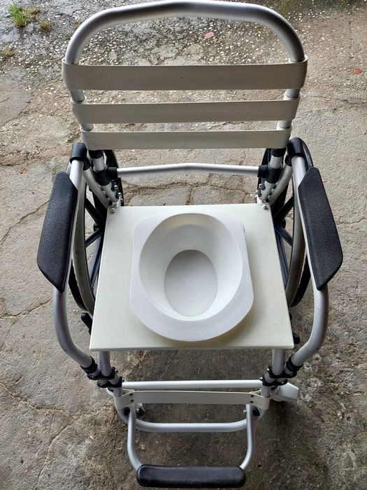 Arrastadeira de hospital com rodas