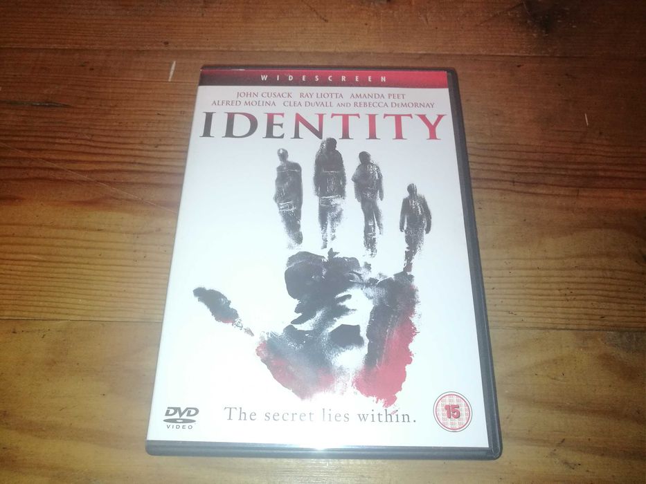 IDENTITY	DVD (legendagem em Inglês)
