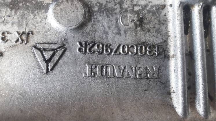 постель 1.6 крышка гбц роспредвал трафик виваро примастар 130c07962r
