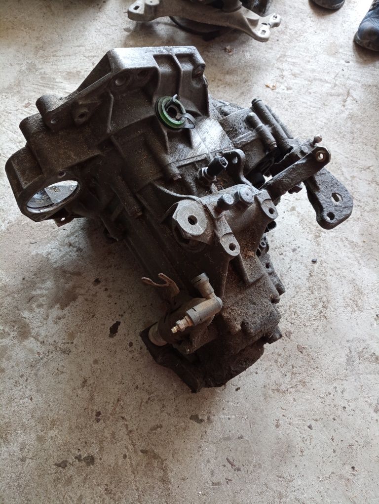 Manualna skrzynia biegów vw seat skoda audi 1.9sdi EAY