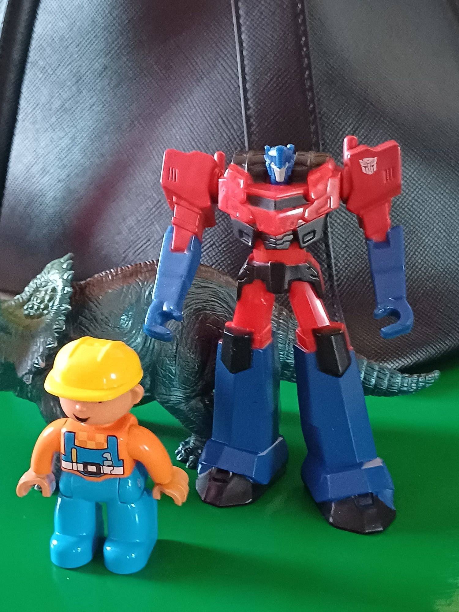 Figurka dinozaur transformers bob budowniczy za wszystko tylko 8zł