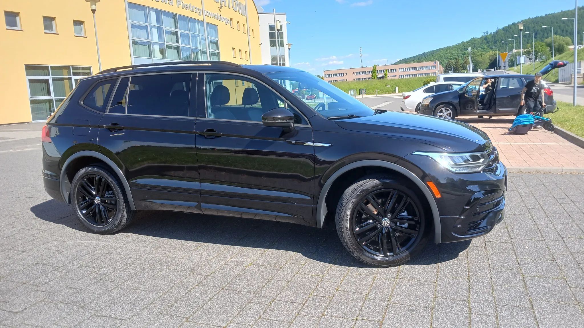 Volkswagen Tiguan Allspace Tiguan allspace 2.0 r-line black 4motion DSG swiezo po serwisie