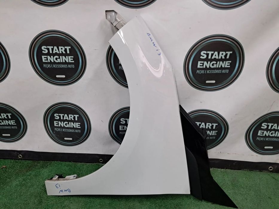 Guarda Lamas esquerdo BMW I3