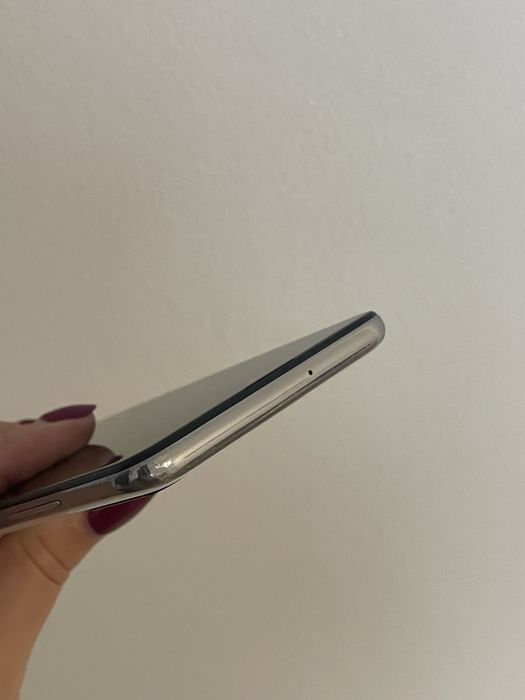 Телефон Samsung A51