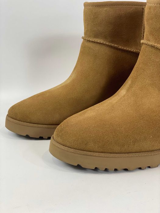 Жіночі зимові чоботи UGG Classic Femme 43 розмір