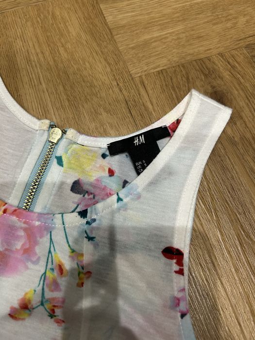 Bluzki damskie na lato w kwiaty