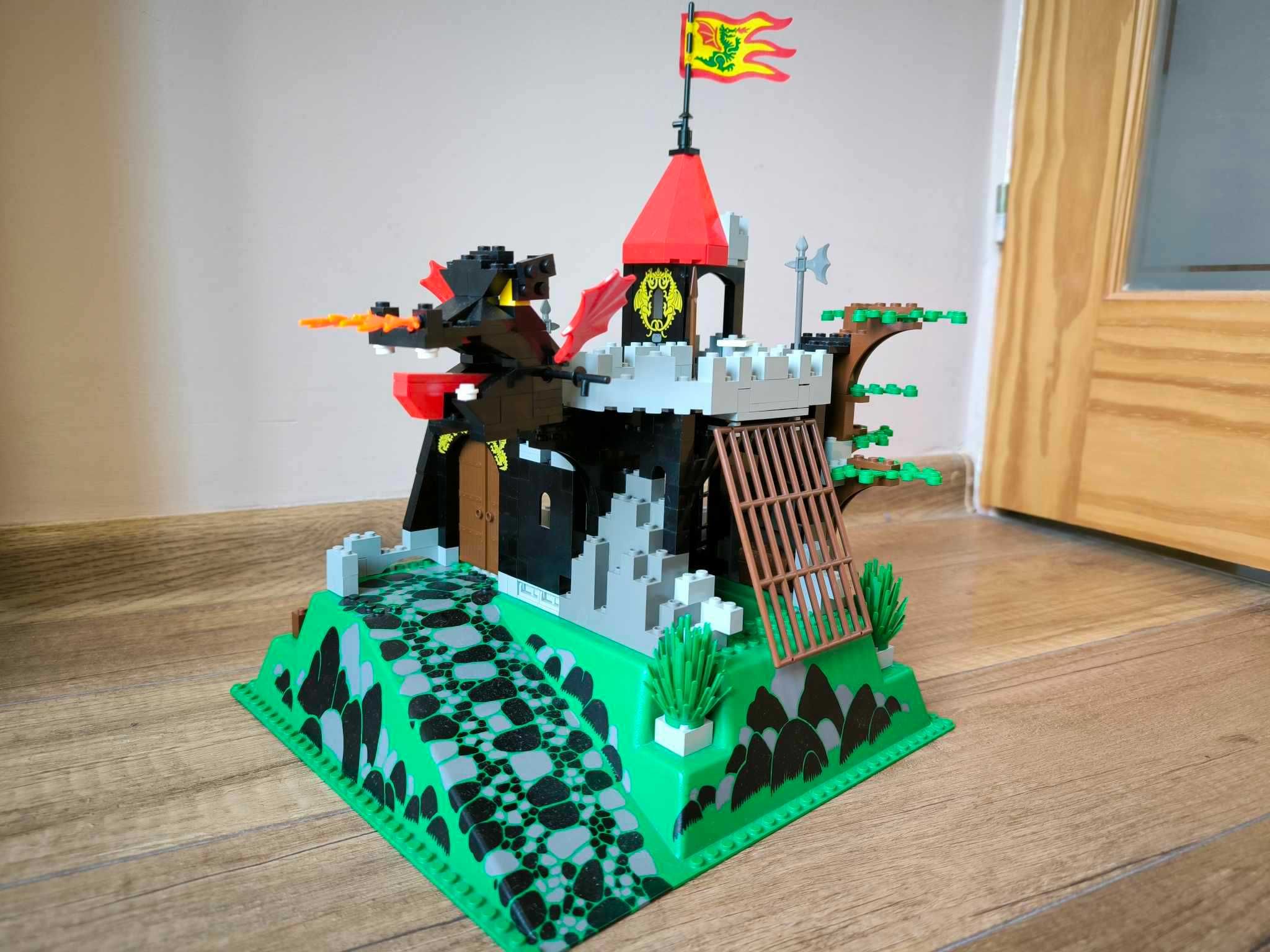 Lego Castle 6082 ,,Fire Breathing Fortress"