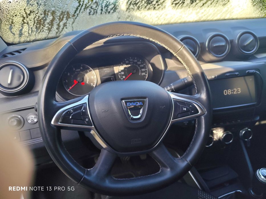 Dacia Duster 1600 Prestige. Full optional GPL