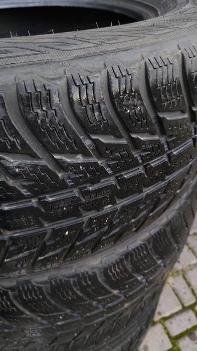Резина Nokian 225/60 R17