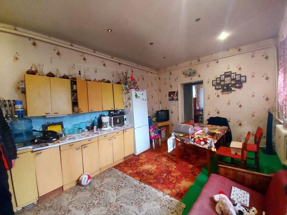 Продам добротный дом в Подгородном (С)