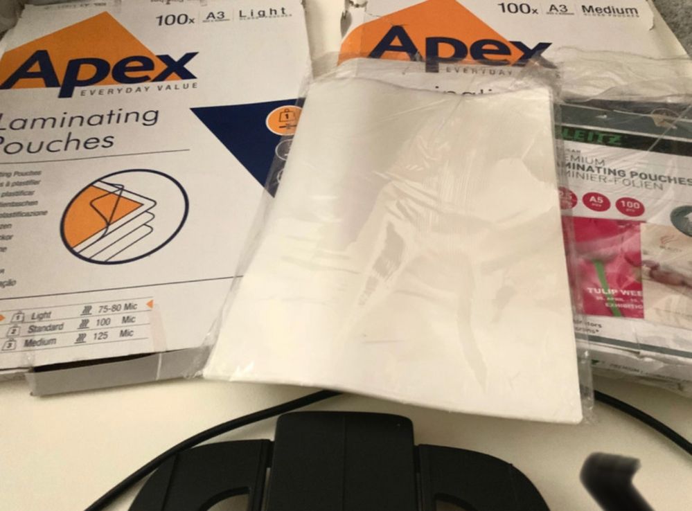 Plastificadora GBC até A3 + stock folhas de Plastificar