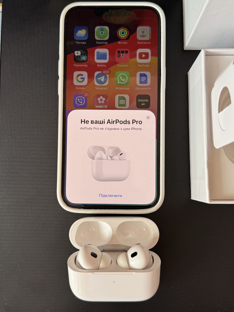 Бездротові навушники Apple AirPods Pro 2