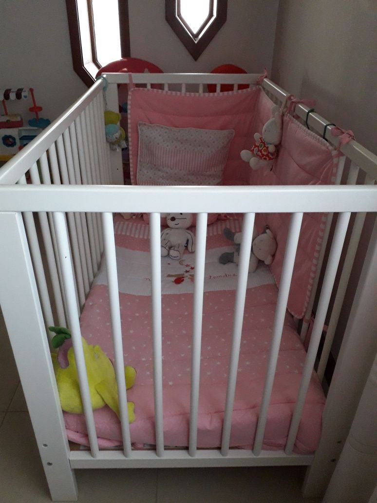 Cama de Grades (Berço) + Colchão