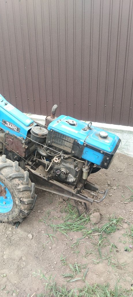 Продам важкий мотоблок зоря