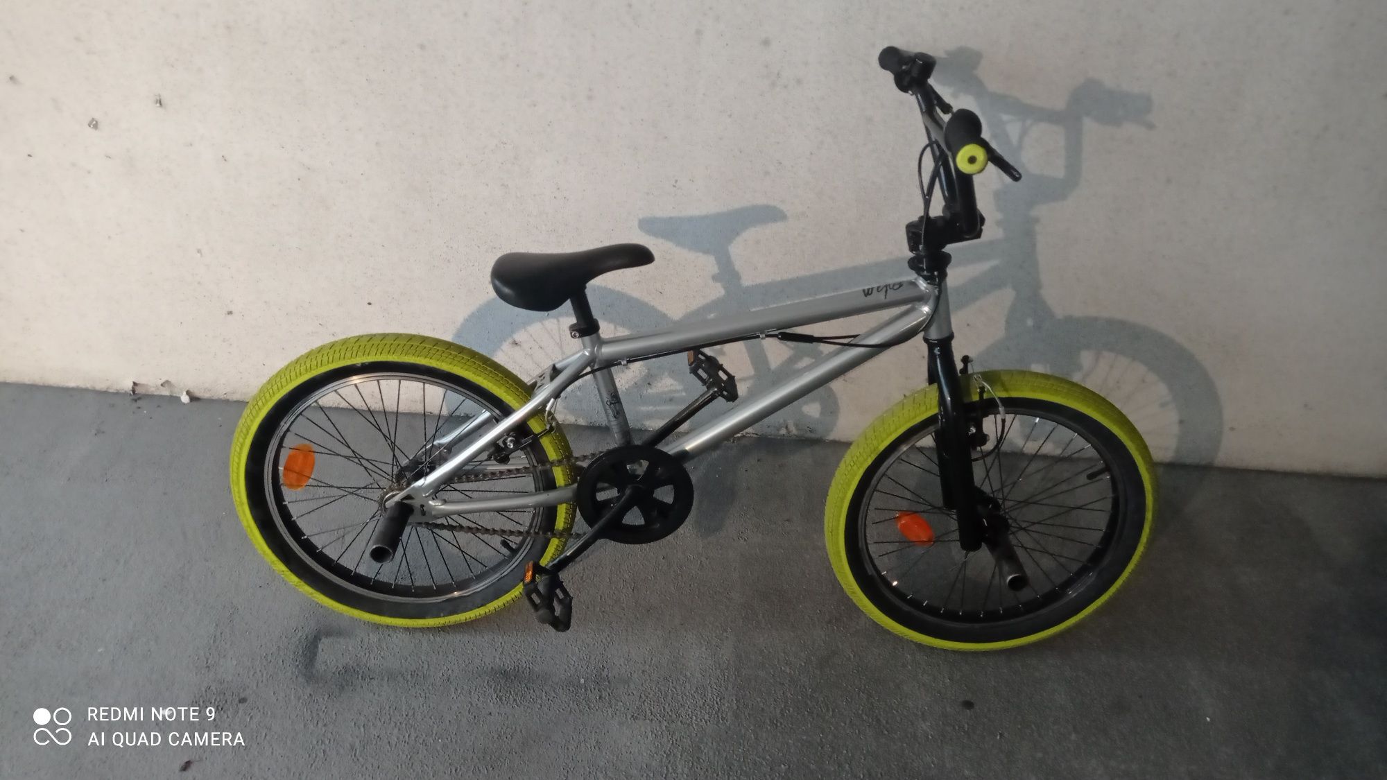 Bicicleta BMX  como nova