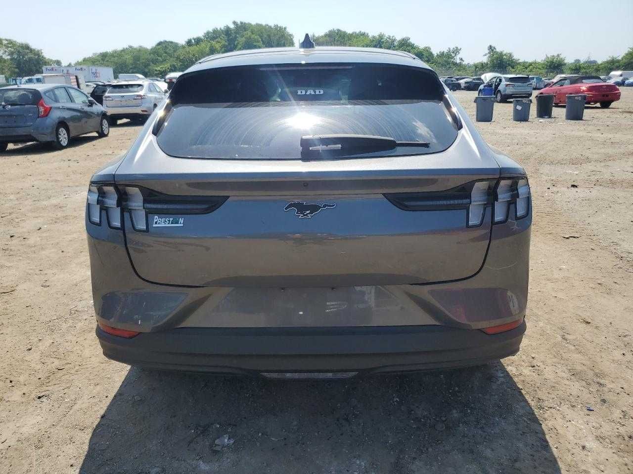 Автомобіль 2021 Ford Mustang Mach-E Select