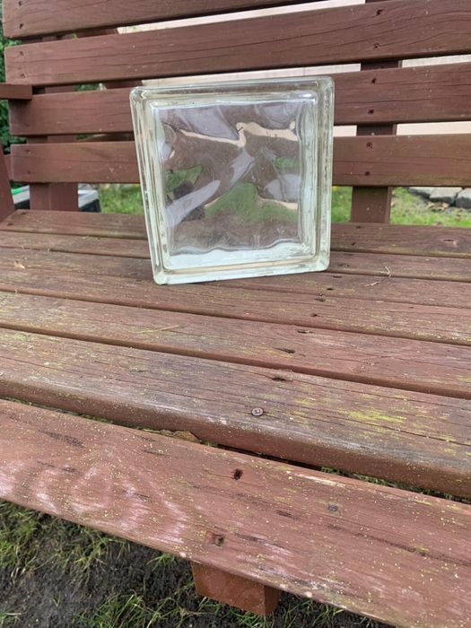 Luksfery pustaki szklane