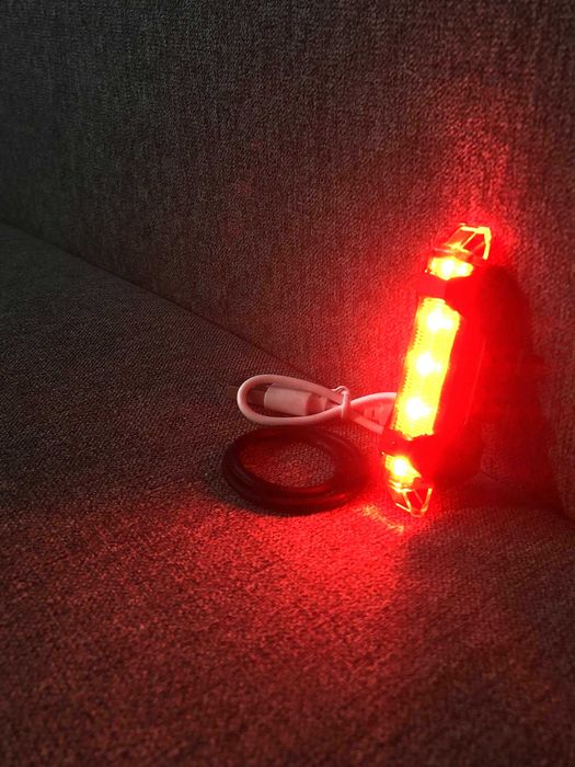 Lampka rowerowa LED USB 300lm | Tył, 4 tryby świecenia, wodoodporna