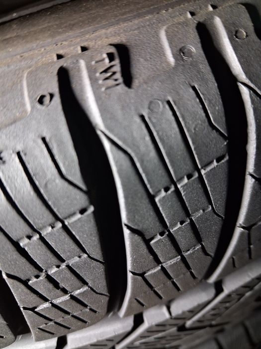 255/45 20 Pirelli Scorpion Winter шини б/у зима  Комплект , Пара